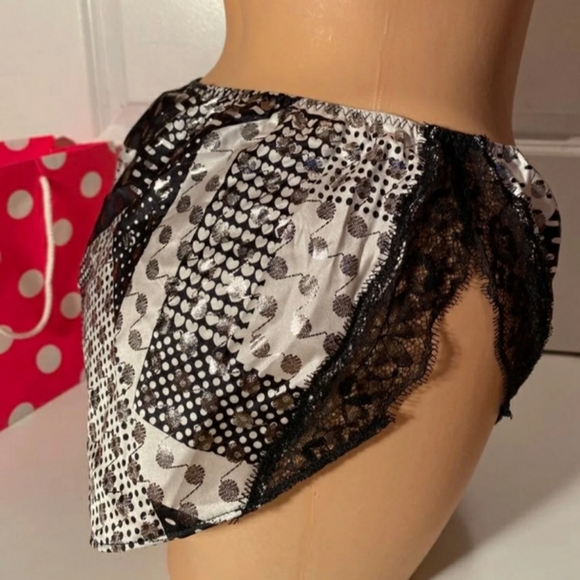 V.S women PJ shorts - Picture 3 of 5